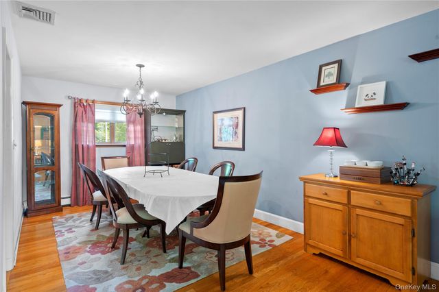 251 Bainbridge Avenue, Thornwood, NY 10594