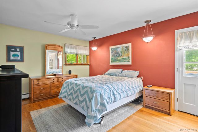 251 Bainbridge Avenue, Thornwood, NY 10594