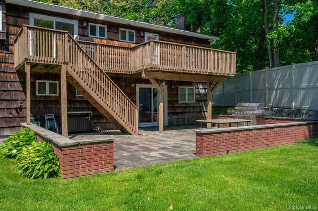251 Bainbridge Avenue, Thornwood, NY 10594
