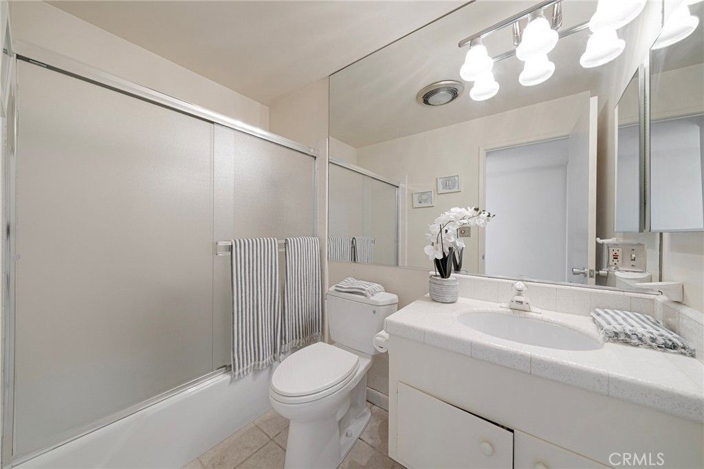 Image 17 of property listing at 267 Avenida Lobeiro D, San Clemente, CA 92672