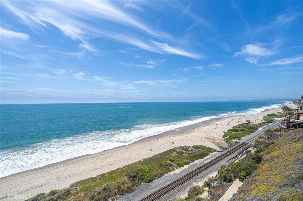 Image 4 of property listing at 267 Avenida Lobeiro D, San Clemente, CA 92672