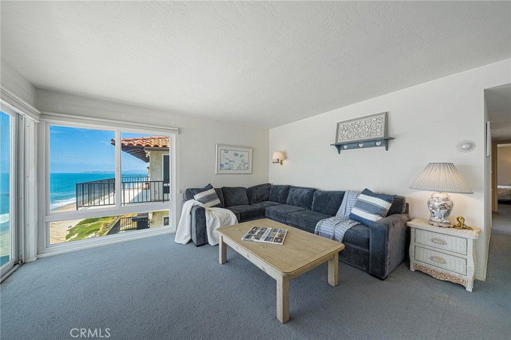 Image 8 of property listing at 267 Avenida Lobeiro D, San Clemente, CA 92672