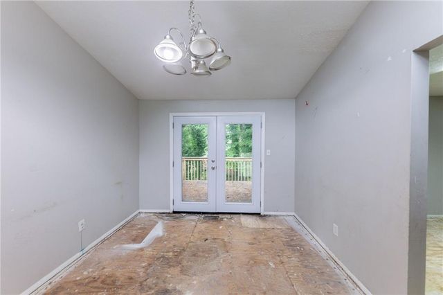 1060 S Millard Way, Stone Mountain, GA 30088