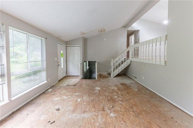 1060 S Millard Way, Stone Mountain, GA 30088