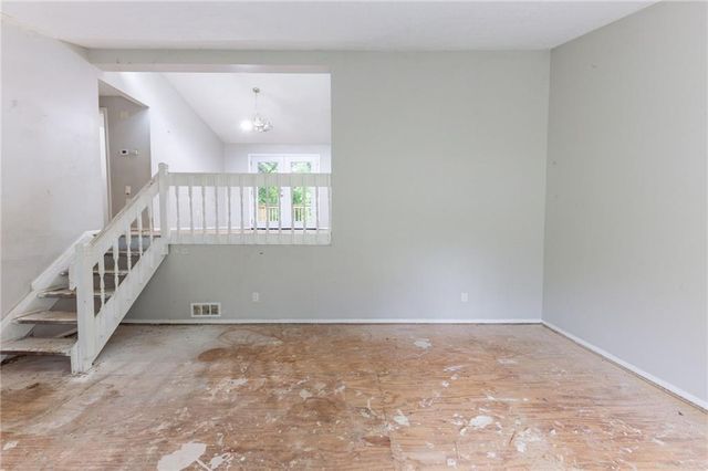 1060 S Millard Way, Stone Mountain, GA 30088