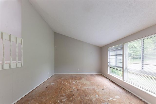 1060 S Millard Way, Stone Mountain, GA 30088