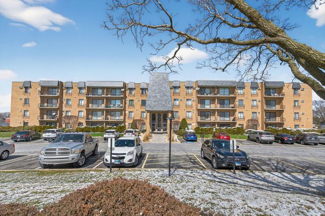 931 W Arquilla Drive 415, Glenwood, IL 60425