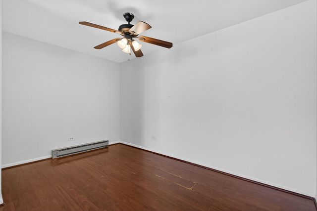 931 W Arquilla Drive 415, Glenwood, IL 60425