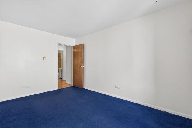 931 W Arquilla Drive 415, Glenwood, IL 60425