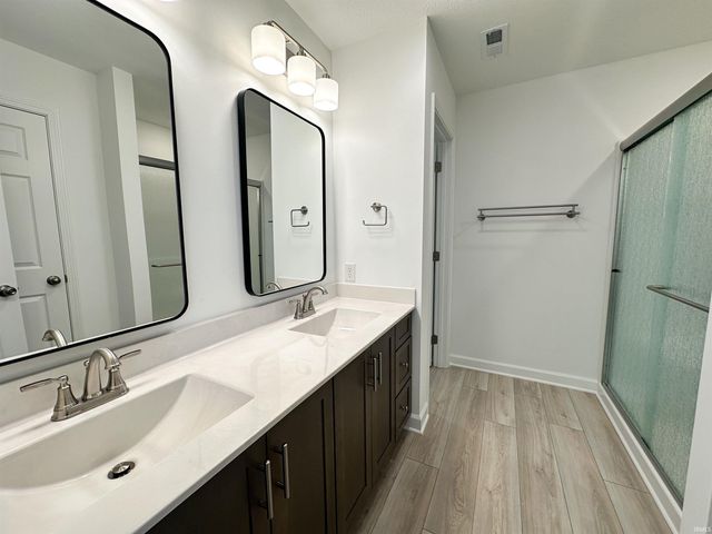 1821 N Lake Forest Drive, Yorktown, IN 47396