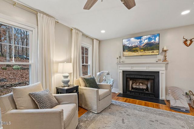 104 Trailwood Court, Chapel Hill, NC 27516