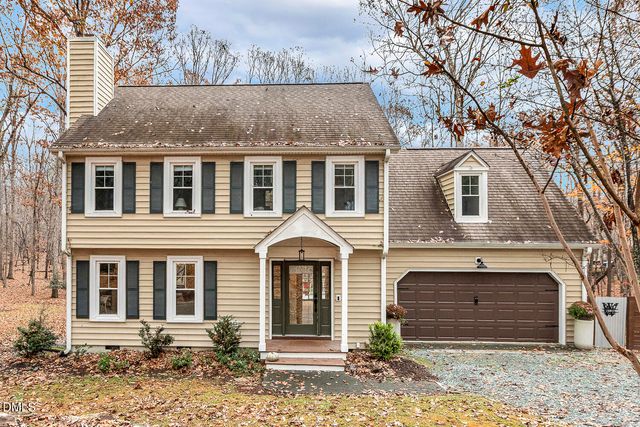 104 Trailwood Court, Chapel Hill, NC 27516