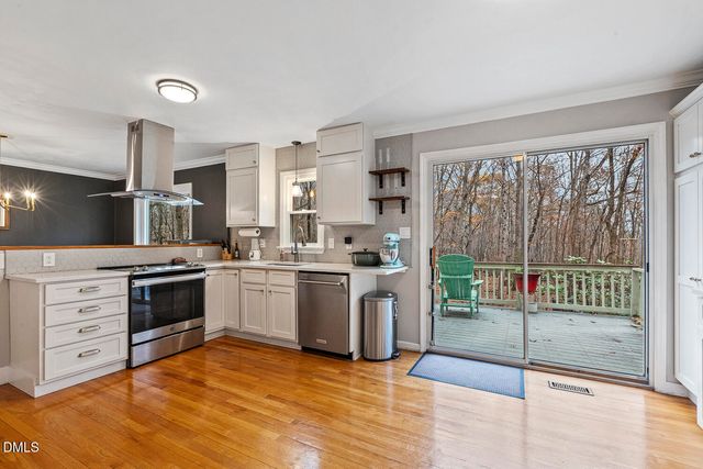 104 Trailwood Court, Chapel Hill, NC 27516