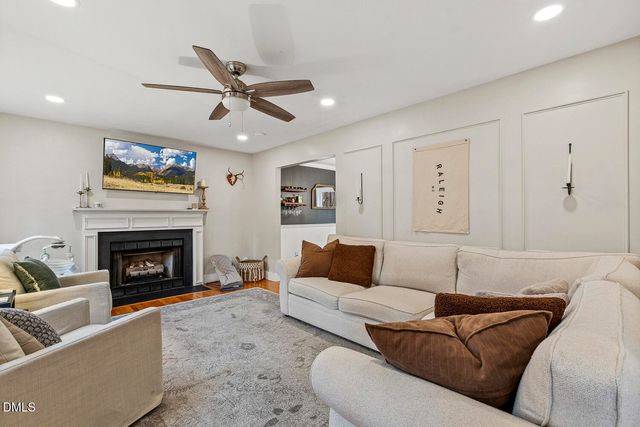 104 Trailwood Court, Chapel Hill, NC 27516