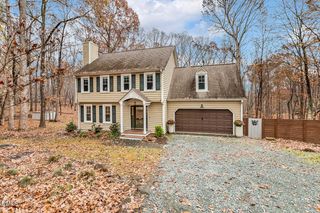 104 Trailwood Court, Chapel Hill, NC 27516
