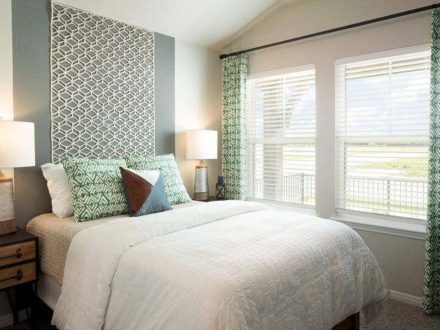 448 El Capitan LOOP, Dripping Springs, TX 78620