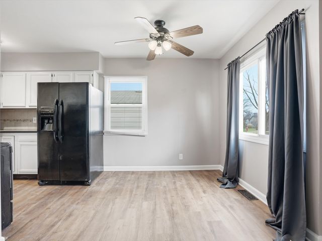 20629 Hollywood Street, Harper Woods, MI 48225