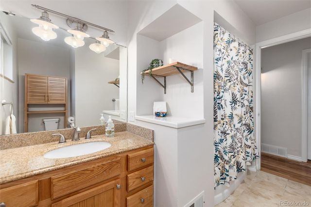 4811 S Kalamath Street, Englewood, CO 80110