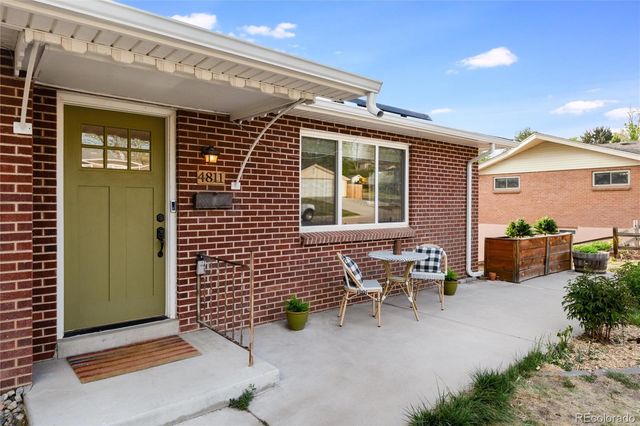 4811 S Kalamath Street, Englewood, CO 80110