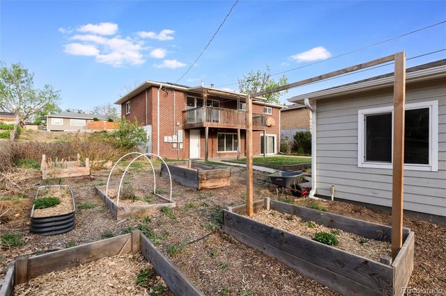 4811 S Kalamath Street, Englewood, CO 80110