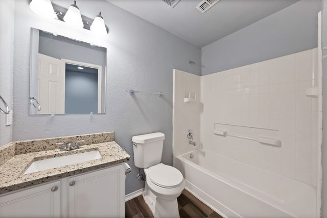 1401 Whitewater Drive, Little Elm, TX 75068