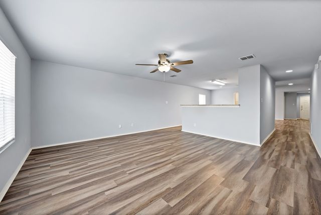 1401 Whitewater Drive, Little Elm, TX 75068