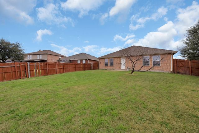 1401 Whitewater Drive, Little Elm, TX 75068