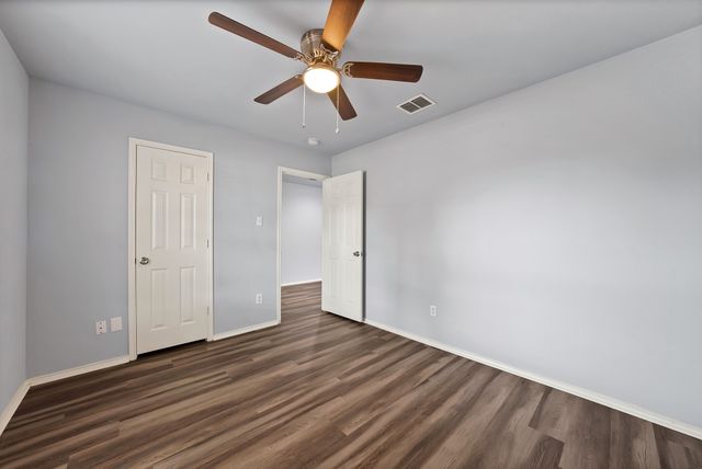 1401 Whitewater Drive, Little Elm, TX 75068