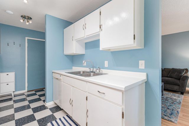 333 8th Street SE 316, Minneapolis, MN 55414