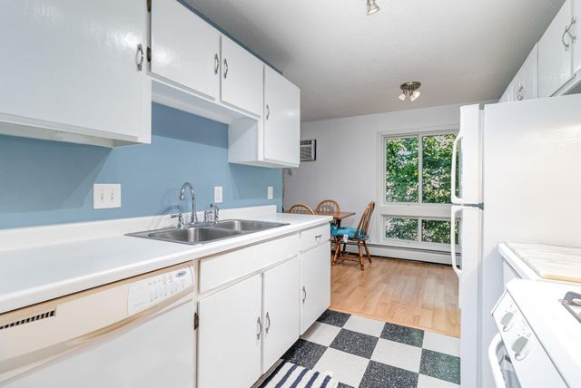 333 8th Street SE 316, Minneapolis, MN 55414