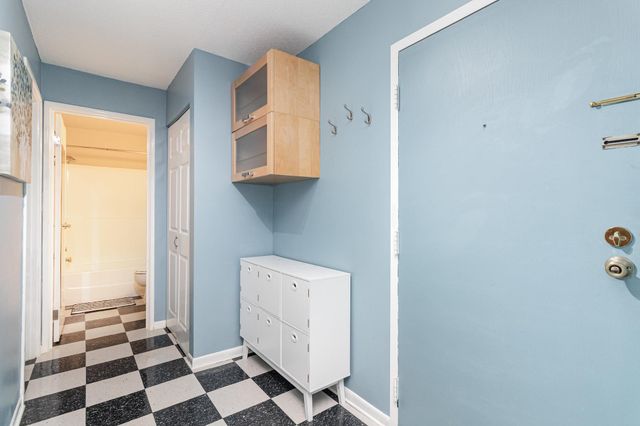 333 8th Street SE 316, Minneapolis, MN 55414