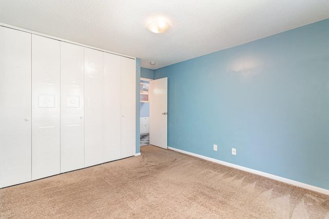 333 8th Street SE 316, Minneapolis, MN 55414