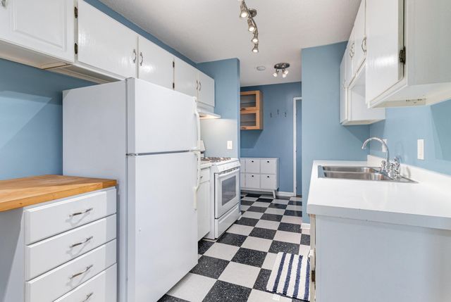 333 8th Street SE 316, Minneapolis, MN 55414