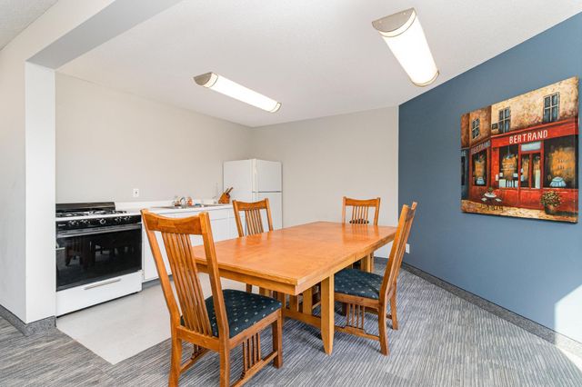 333 8th Street SE 316, Minneapolis, MN 55414