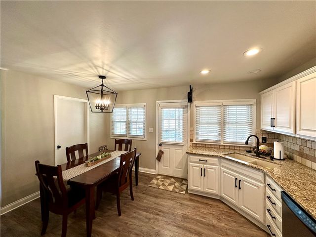 12 Cochran Dr, Neshannock Twp, PA 16105