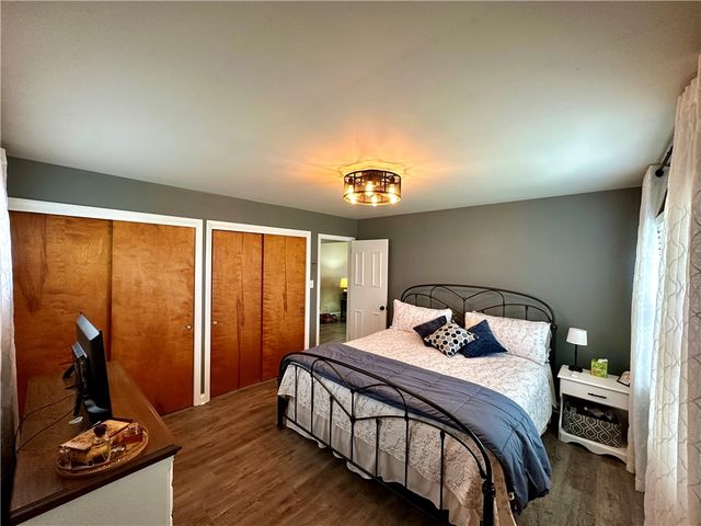 12 Cochran Dr, Neshannock Twp, PA 16105