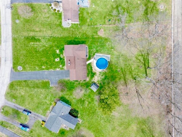 12 Cochran Dr, Neshannock Twp, PA 16105