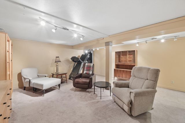 5929 Queen Avenue S, Minneapolis, MN 55410