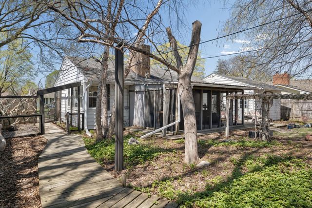 5929 Queen Avenue S, Minneapolis, MN 55410