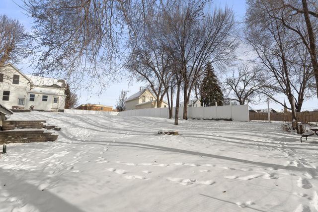 317 1st Street W, Waconia, MN 55387