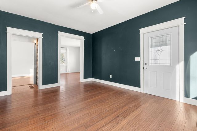 317 1st Street W, Waconia, MN 55387