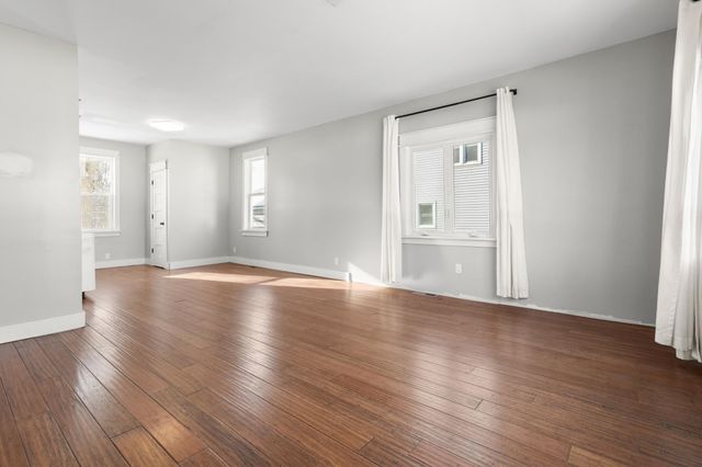 317 1st Street W, Waconia, MN 55387