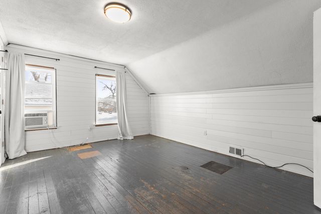 317 1st Street W, Waconia, MN 55387