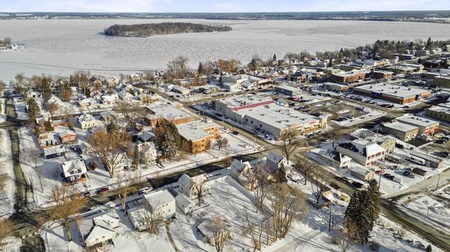 317 1st Street W, Waconia, MN 55387