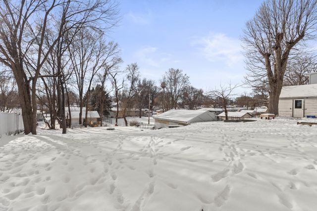 317 1st Street W, Waconia, MN 55387
