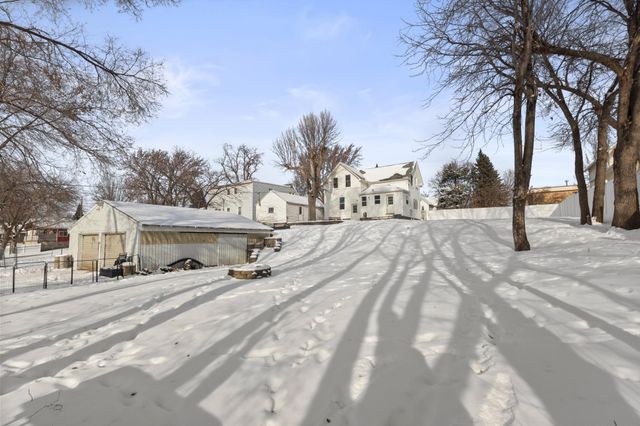 317 1st Street W, Waconia, MN 55387