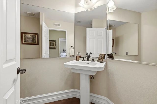 26801 Van Gogh Lane, Valencia, CA 91355