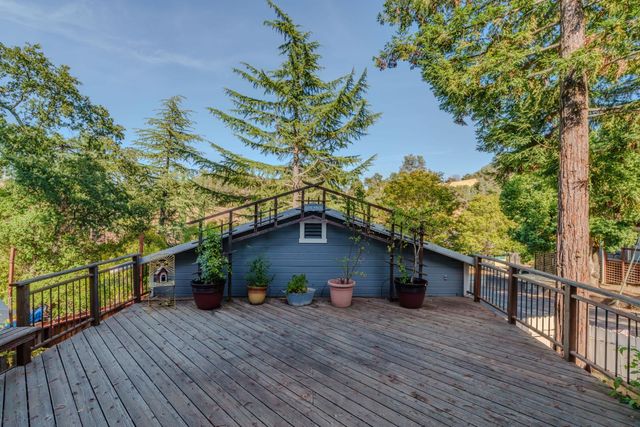 100 Dennis St, Sutter Creek, CA 95685
