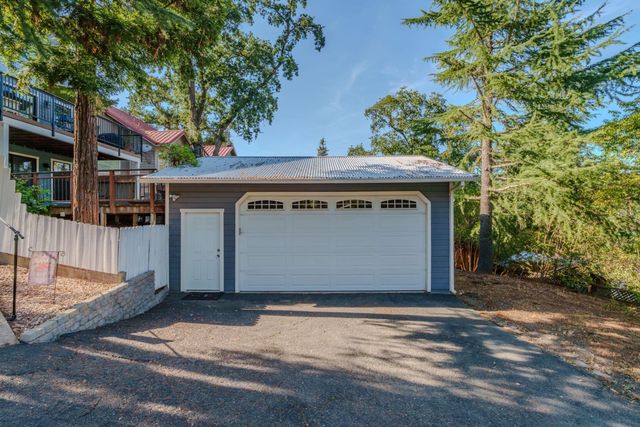 100 Dennis St, Sutter Creek, CA 95685