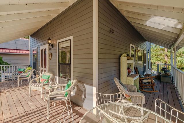 100 Dennis St, Sutter Creek, CA 95685